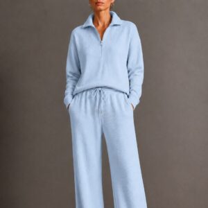 Womens Sportswear Set With A Mock Neck And Zipper - Image 4