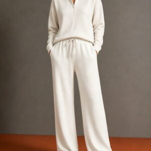 Womens Sportswear Set With A Mock Neck And Zipper - Image 8